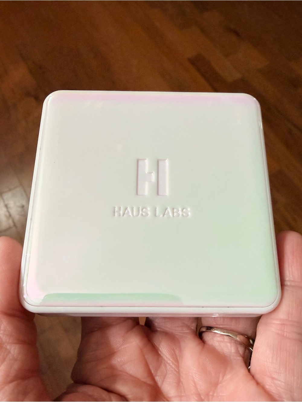 HAUS LABS Bio-Radiant Gel-Powder Illuminating Highlighter with Fermented Arnica